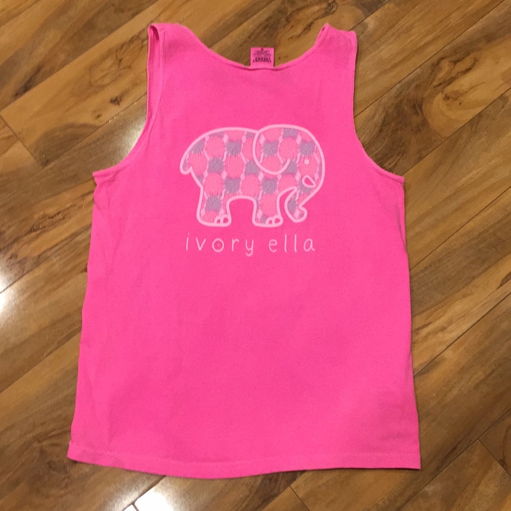 Ivory Ella size medium pineapple tank top